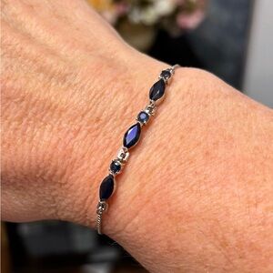 Elegant Natural Blue Sapphire 2.45Ct Adjustable Bracelet 14K White Gold plated